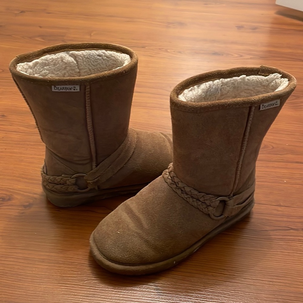 Bearpaw winter boots women size 7